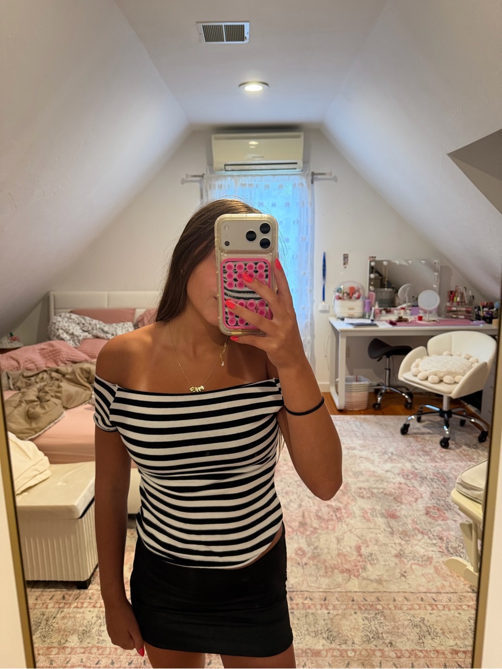 Edikted Brand New Off-Shoulder Black & White Stripe Women’s Top